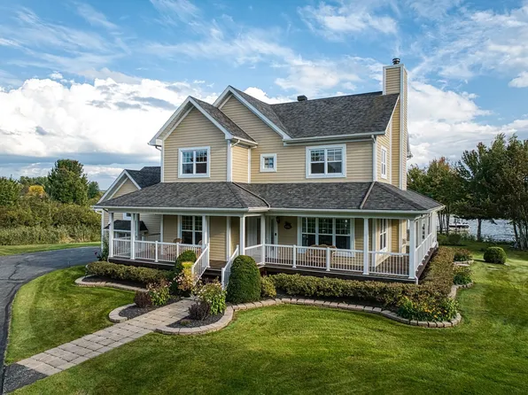 996 Chemin Bolduc, Magog, QC J1X 3W5