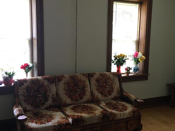 4th image of 409 Dewey Ave APT 3