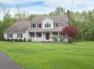 71 Powdermaker Dr, Ridgefield, CT 06877