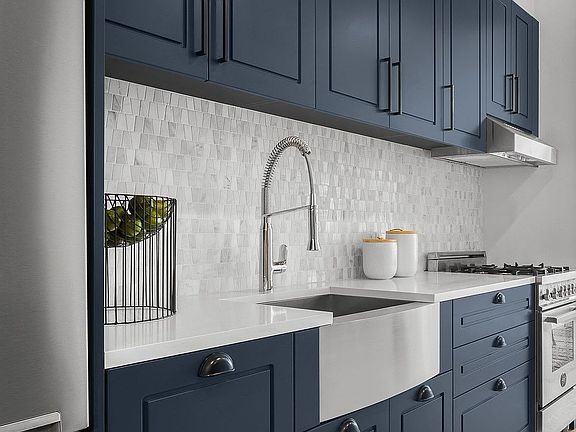 3rd image of 475 Clermont Ave #1232