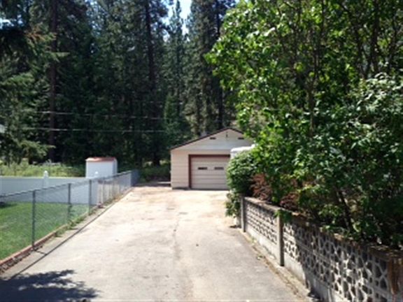 2nd image of 1304 S Siesta Dr
