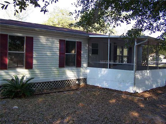 3rd image of 31524 Spruce Dr