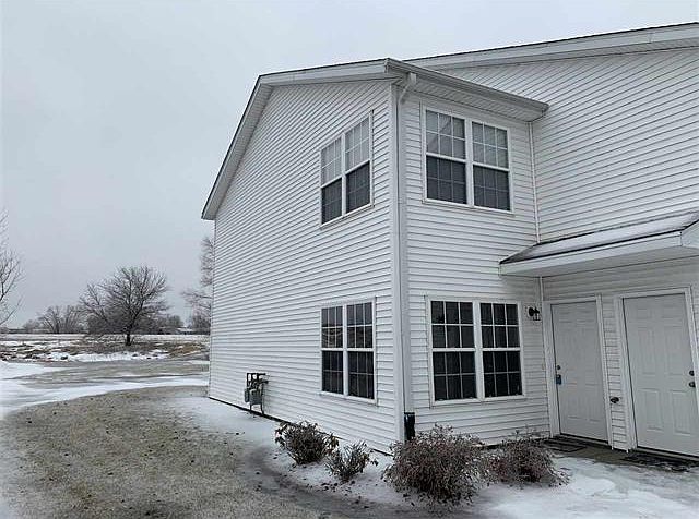1st image of 6441 Oak Crest Ln #6441