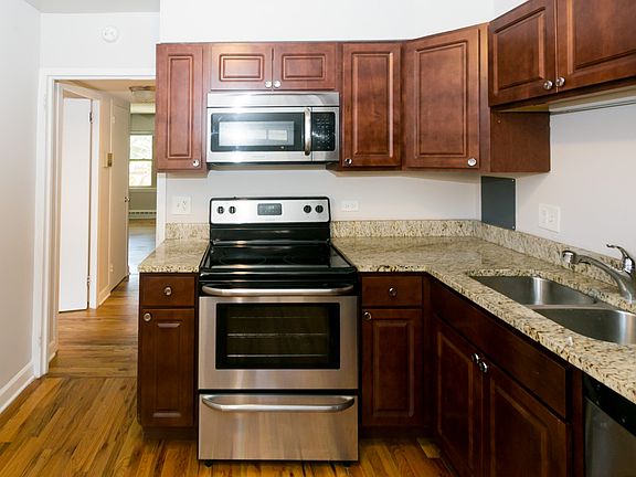 4th image of 2112 W Foster Ave APT 2N