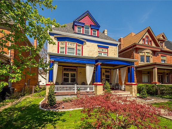 2nd image of 5515 Baywood St