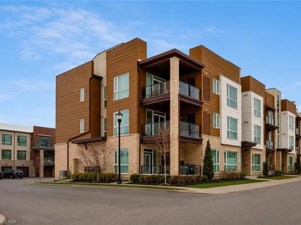 2370 Khalsa Gate #212, Oakville, ON L6M 1P5