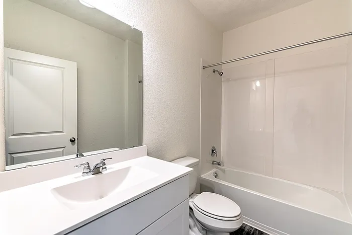 19507 Cloudy Bay Dr — Photo 9