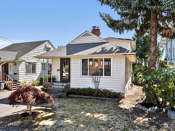 2nd image of 652 Highland Ave
