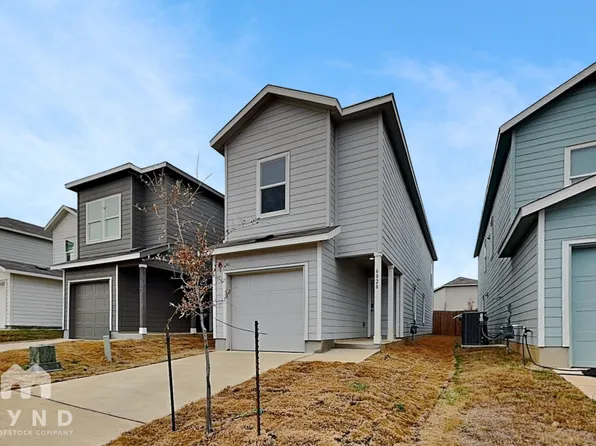 6828 Marble Rdg, Elmendorf, TX 78112