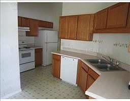 4th image of 131 Queens Ct
