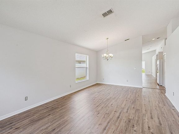 3rd image of 622 Delancey Dr