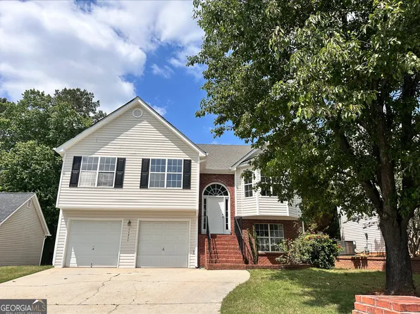 11616 Spring Lake Way, Fayetteville, GA 30215