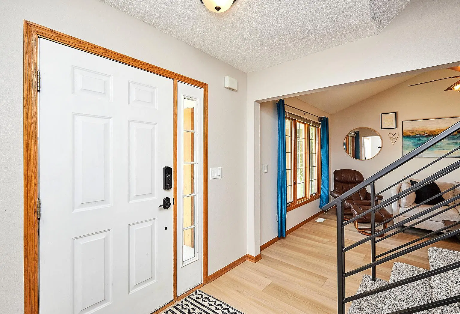 3 bed, 1671 sqft, $2,200 — Photo 3
