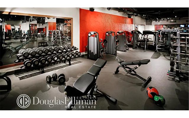 Rented by Douglas Elliman | media 31