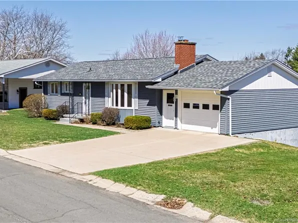 326 Greenfield Rd, Oromocto, NB E2V 1E1