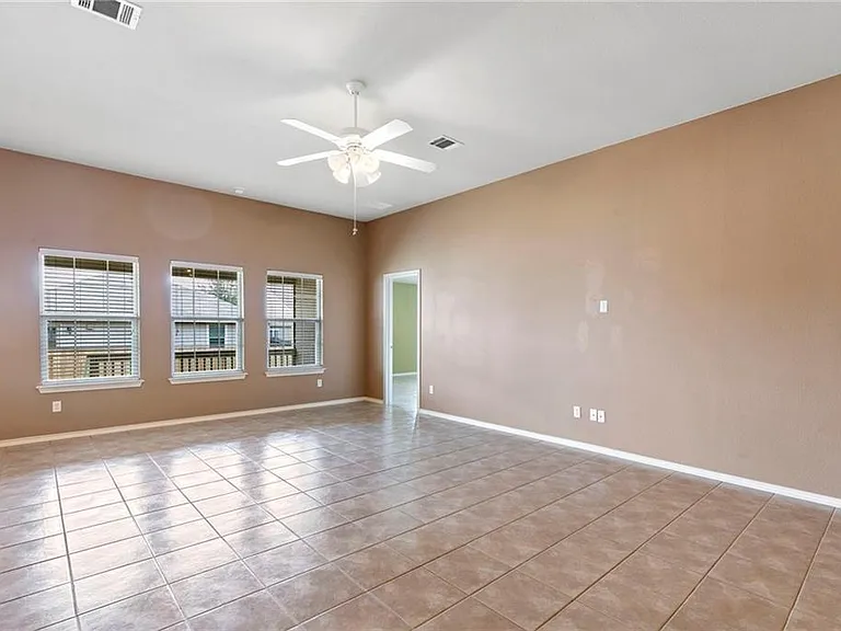 354 Camelia Pkwy — Photo 15