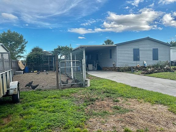 2nd image of 1088 E Miller Dr