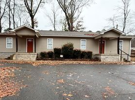 3345 Malvern Rd, Hot Springs National Park, AR