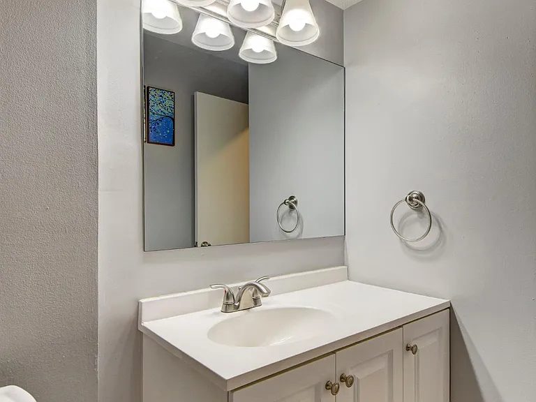 3005 S 108th St #2 — Photo 14