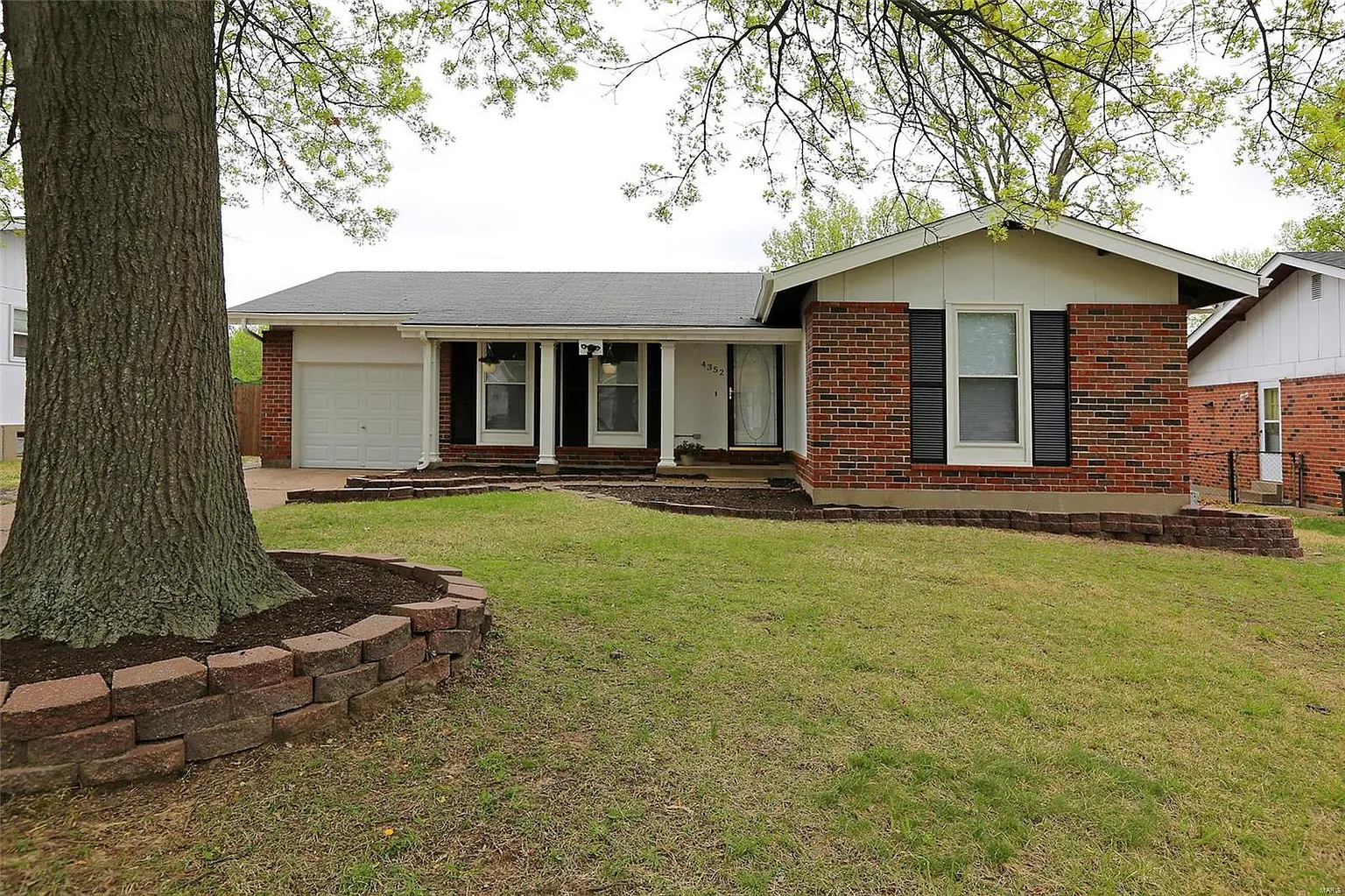 4352 Caracalla Dr photo 1