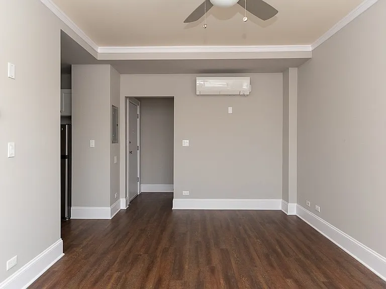 817 W Lakeside Pl #107 — Photo 10