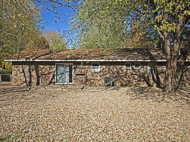 311 Willow Ave — Photo 24