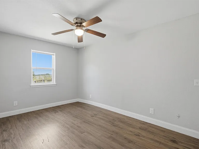 313 N Church St — Photo 27