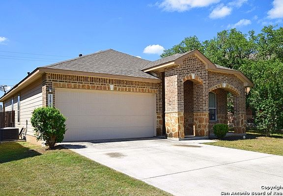 3rd image of 21811 Seminole Oaks