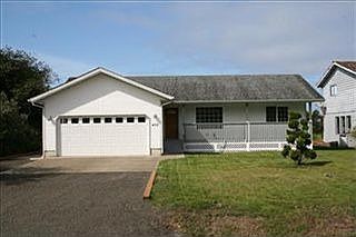 1st image of 433 Octopus Ave NE