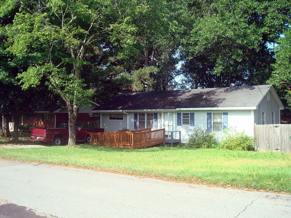 1st image of 802 Hill N Dale Dr