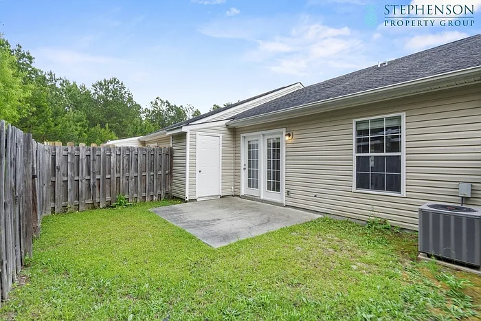 423 Elders Pond Cir — Photo 25