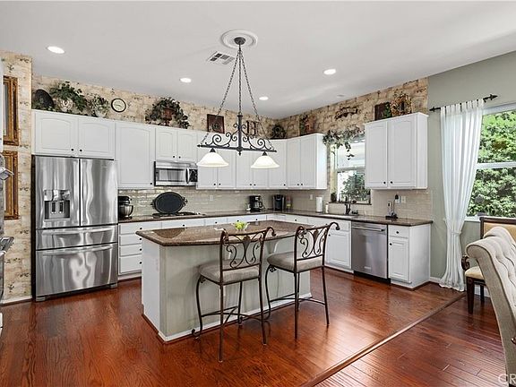 5th image of 1574 Summerlin Ct
