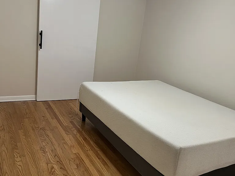 5855 Pershing Ave — Photo 10
