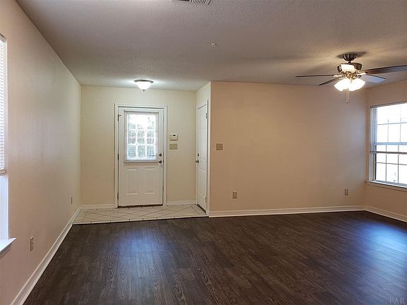 2nd image of 207 N D St