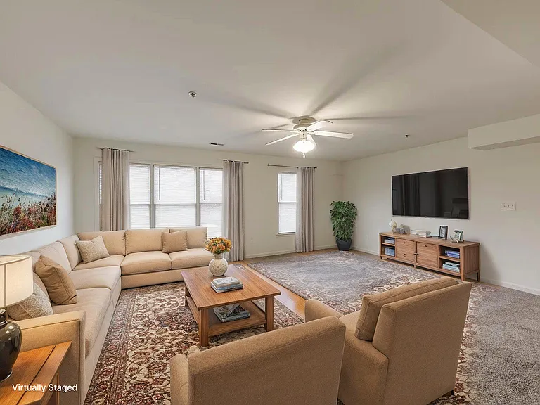 Brookmeade Apartments — Photo 3