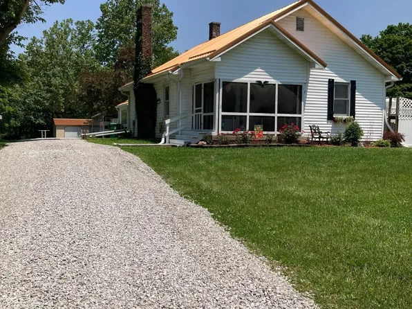 965 Dixie Hill Rd, Spencer, IN 47460