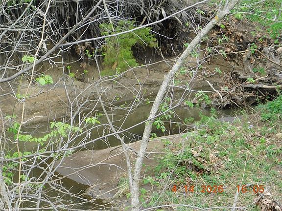 4th image of 493 SW 1000th Rd
