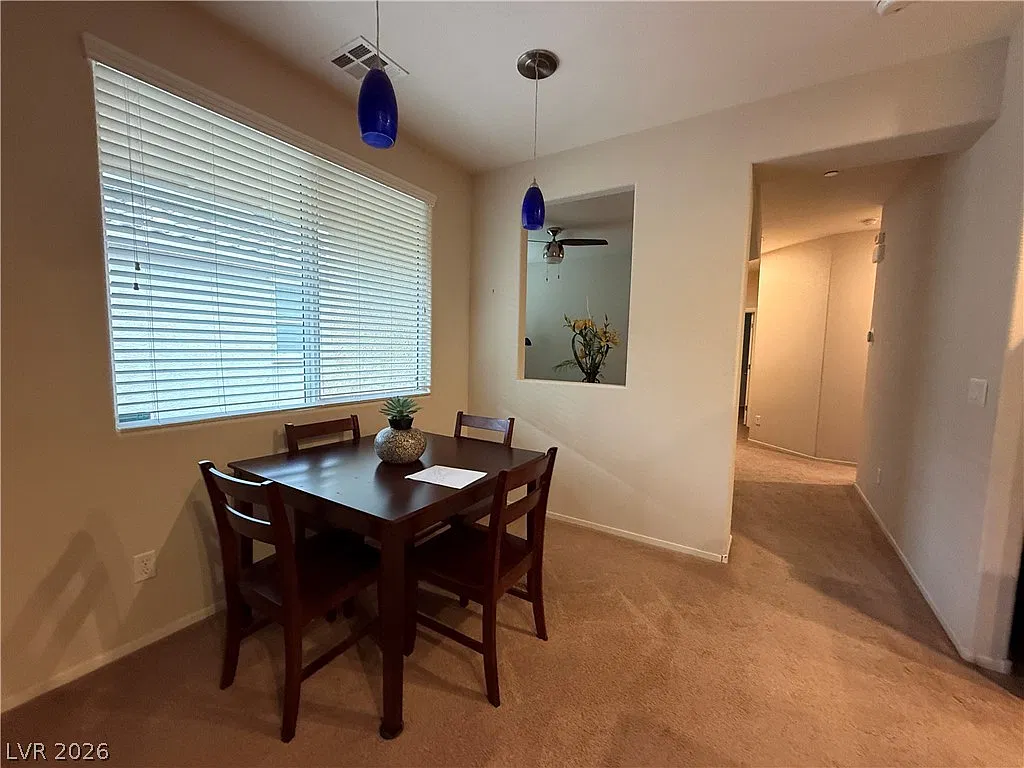 3 bed, 2.0 bath, 1484 sqft, $2,200 — Photo 4