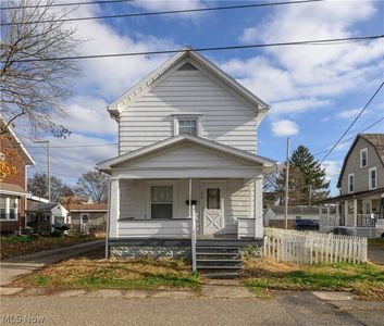219 5th Dr NW, New Philadelphia, OH, 44663