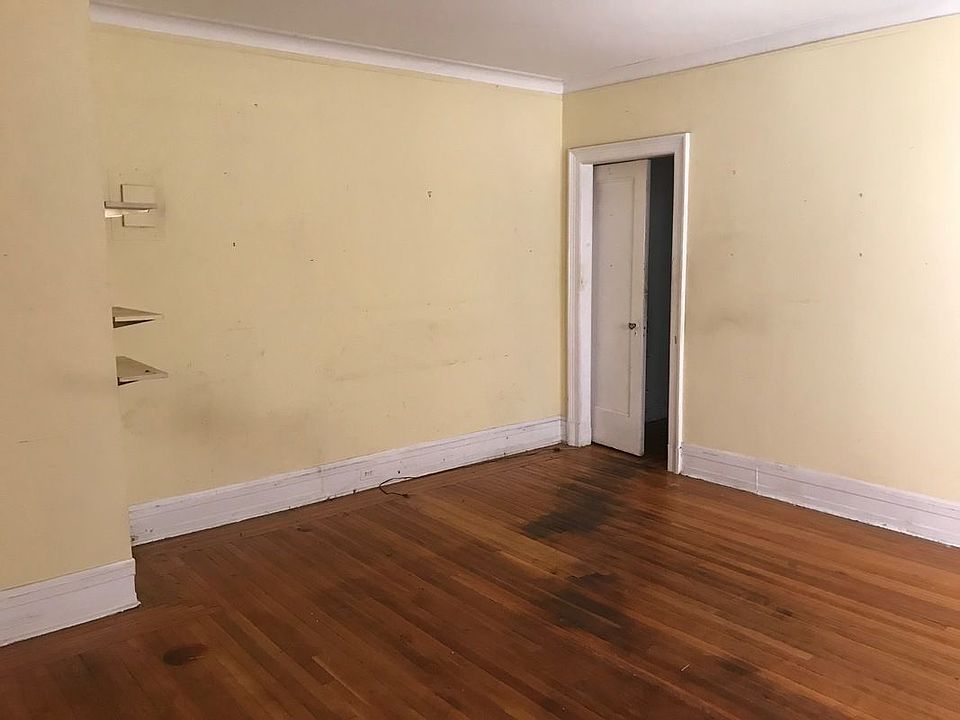 1st image of 6 Burns St APT 119