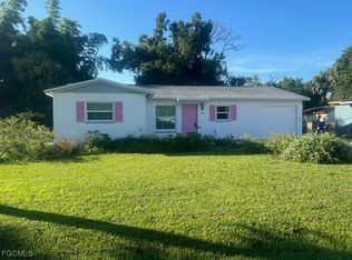 4566 Seminole St, Fort Myers, FL 33905