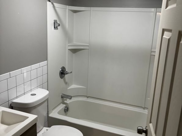 21 Mechanic St APT 3