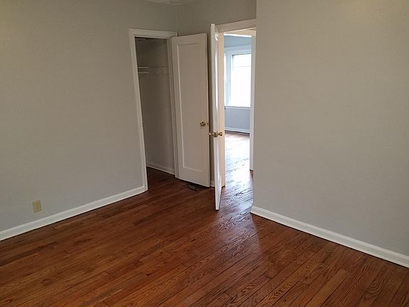 3rd image of 2723 W 19th St