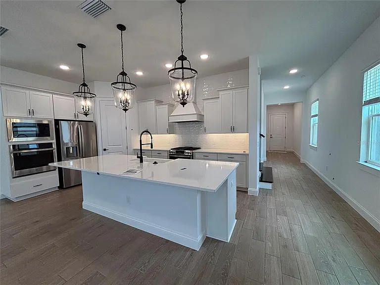 15549 Gentle Rain Dr — Photo 12