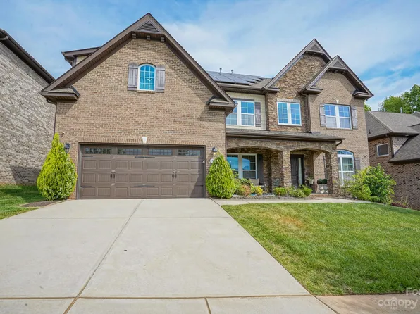 9319 Beacon Valley St, Charlotte, NC 28277