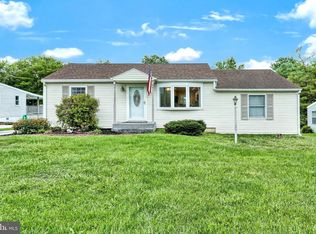 2719 Oakland Rd, Dover, PA 17315