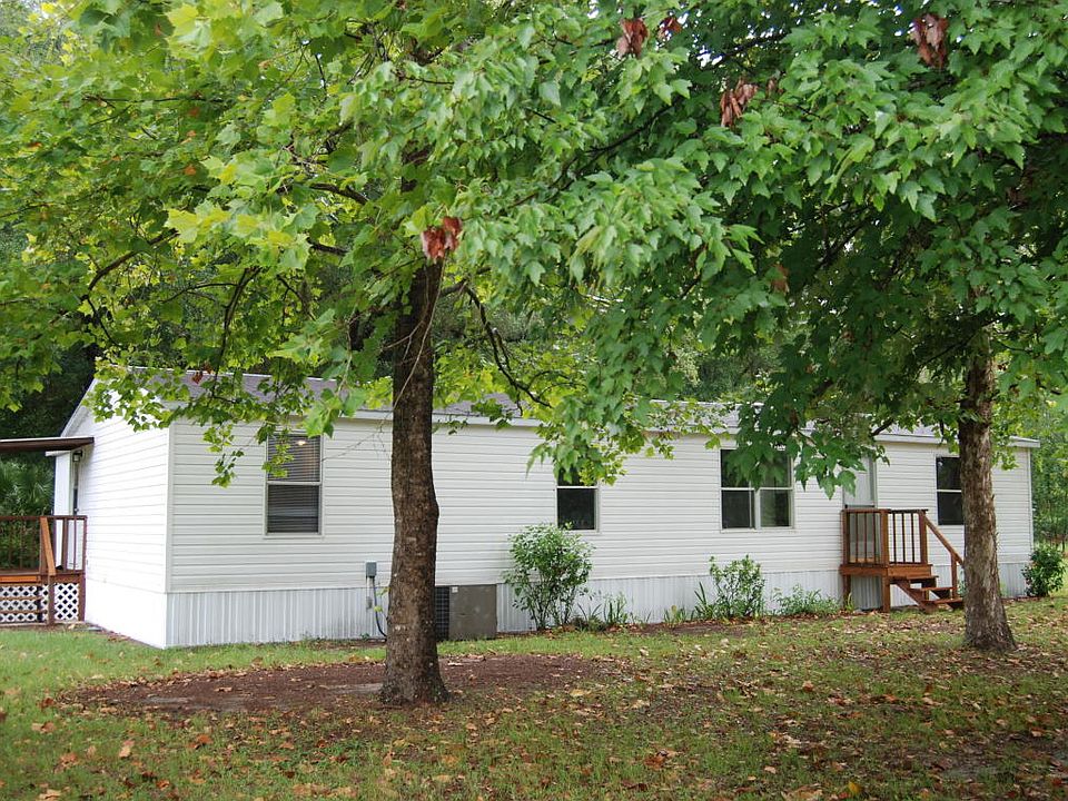 1st image of 2640 NE 135th St