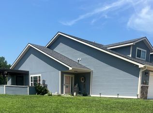 4463 SW Colly Creek Dr, Topeka, KS 66610
