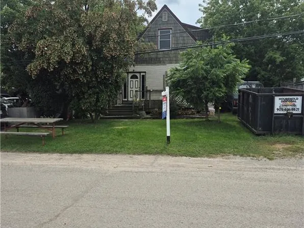 5 Alabastine Ave, Caledonia, ON N3W 1K9
