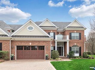 117 Cortland Dr, Saddle River, NJ 07458